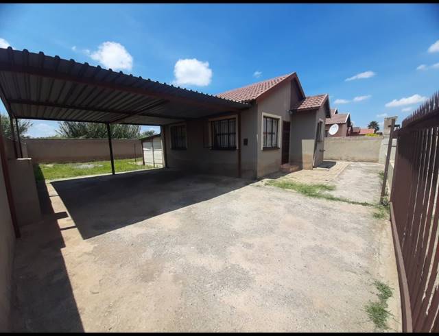 2 BEDROOM HOUSE FOR SALE IN PAYNEVILLE